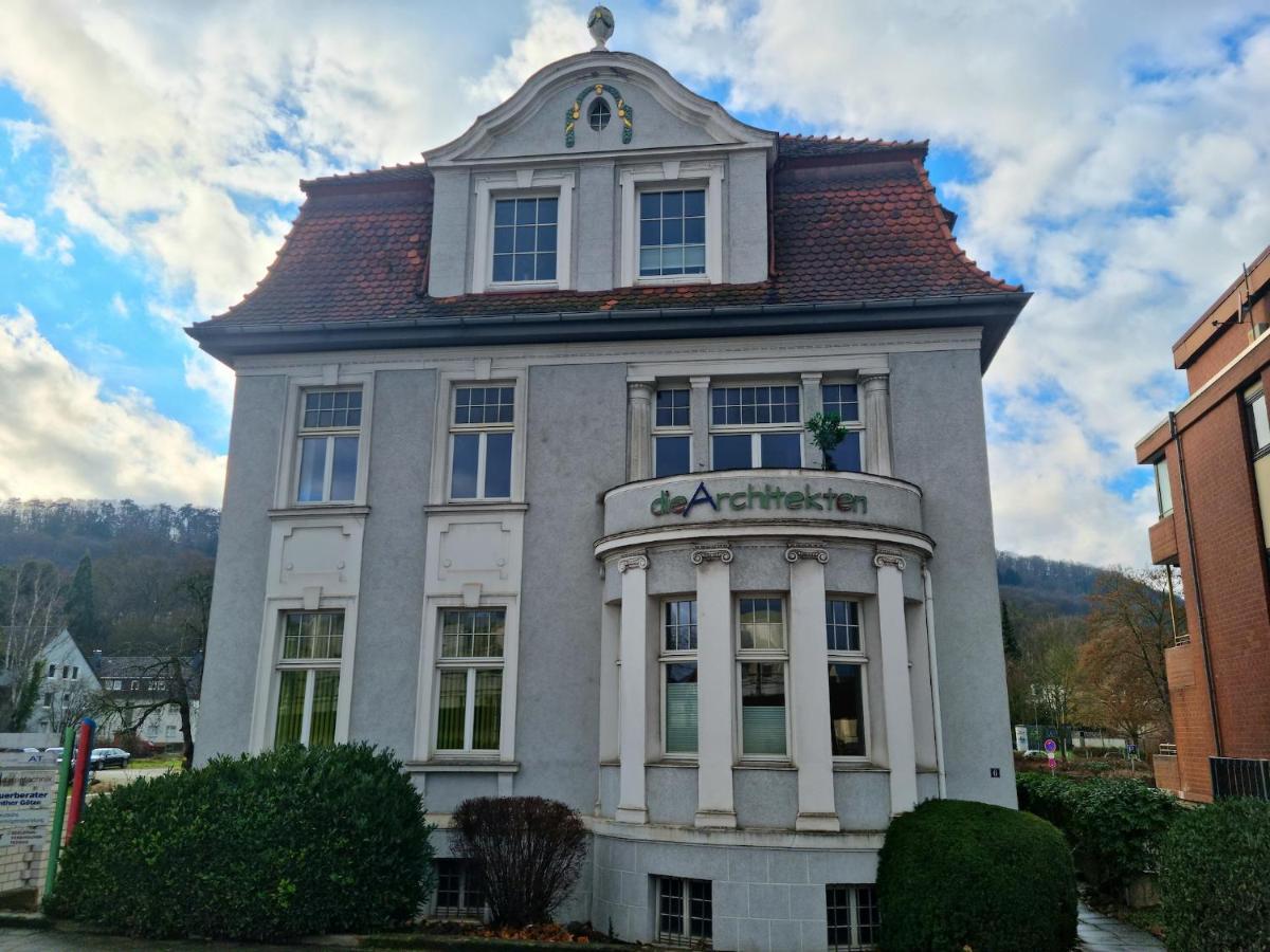 Charysma - Jugendstil Trifft Moderne, Schlafzimmer Mit Smart-Tv, Tischfussball, Darts, Parkplatz Hamelin Exterior photo