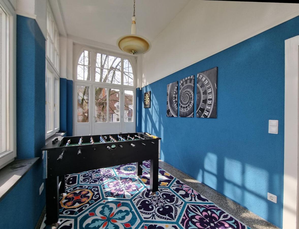 Charysma - Jugendstil Trifft Moderne, Schlafzimmer Mit Smart-Tv, Tischfussball, Darts, Parkplatz Hamelin Exterior photo